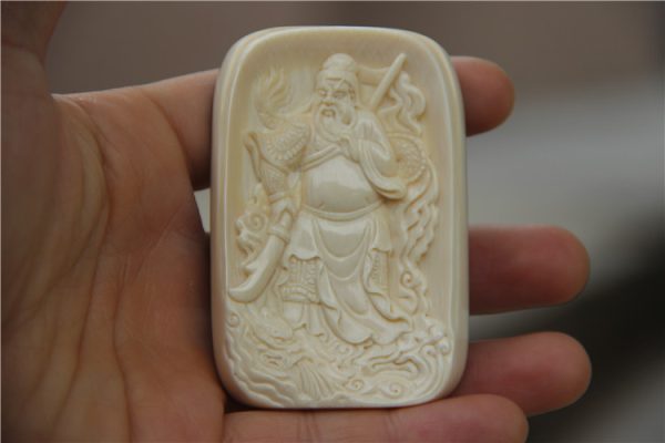 猛犸象牙蓝皮关公挂牌