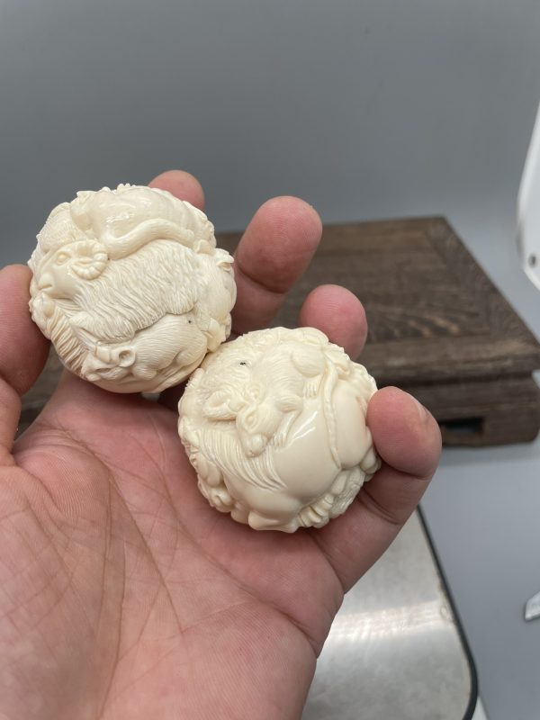 猛犸象牙雕刻十二生肖手球，独特工艺，收藏与装饰两相宜