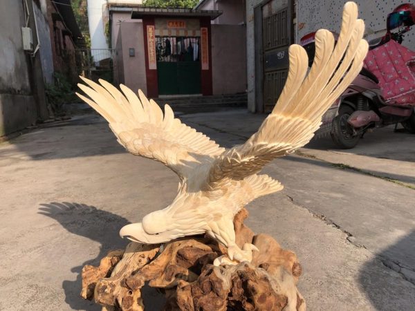 猛犸象牙大展宏图老鹰雕刻件大鹏展翅摆件
