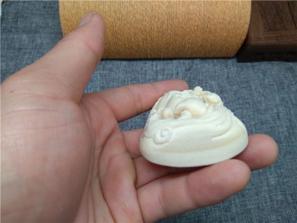 猛犸象牙弥勒佛牌子黄金皮弥勒佛牌子 - 图片 3