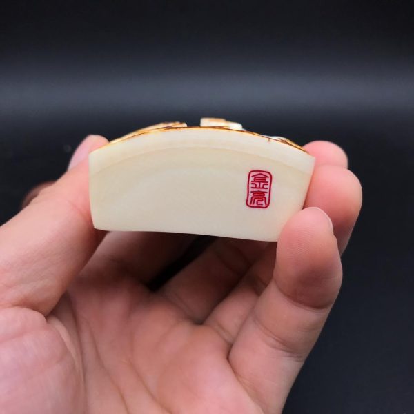 猛犸象牙红皮巧雕皮雕大日如来牌子金亮大师牌子 - 图片 2