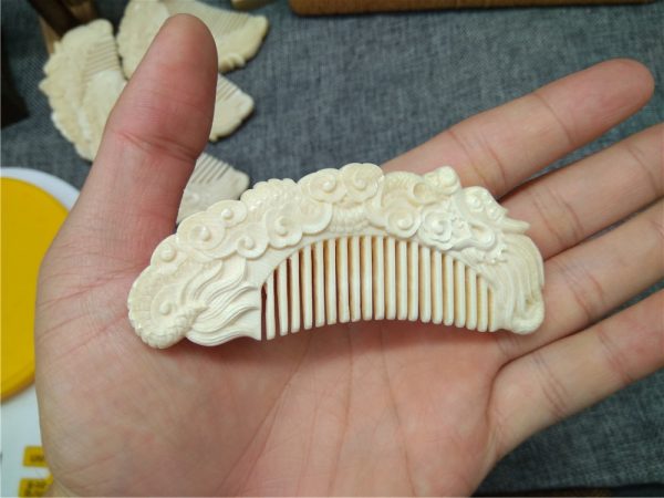 猛犸象牙梳子猛犸象牙雕刻龙梳子31g - 图片 2