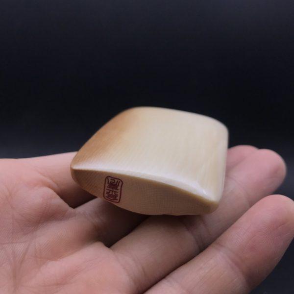 金亮大师猛犸象牙双色关公牌子挂件 - 图片 2