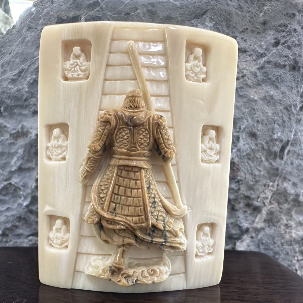 猛犸象牙雕刻 · 孙悟空精品挂件 —— 灵动之美,匠心之作