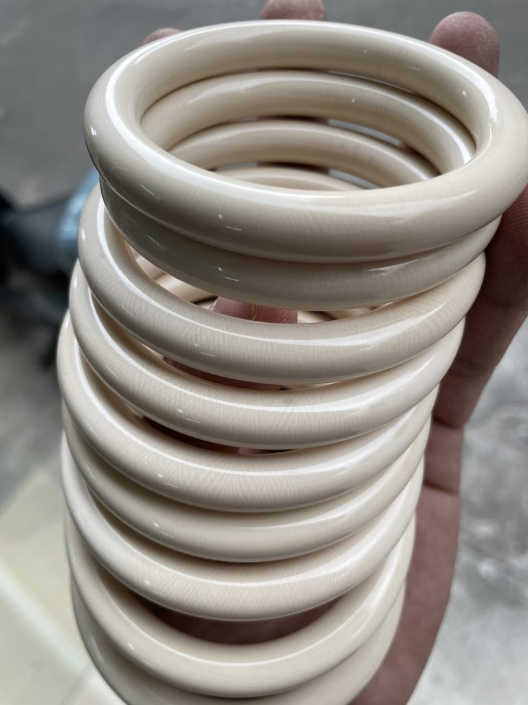 猛犸象牙手镯:时光凝结的温润之美