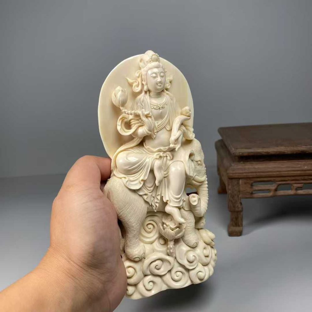猛犸象牙《普贤菩萨》高浮雕精品摆件