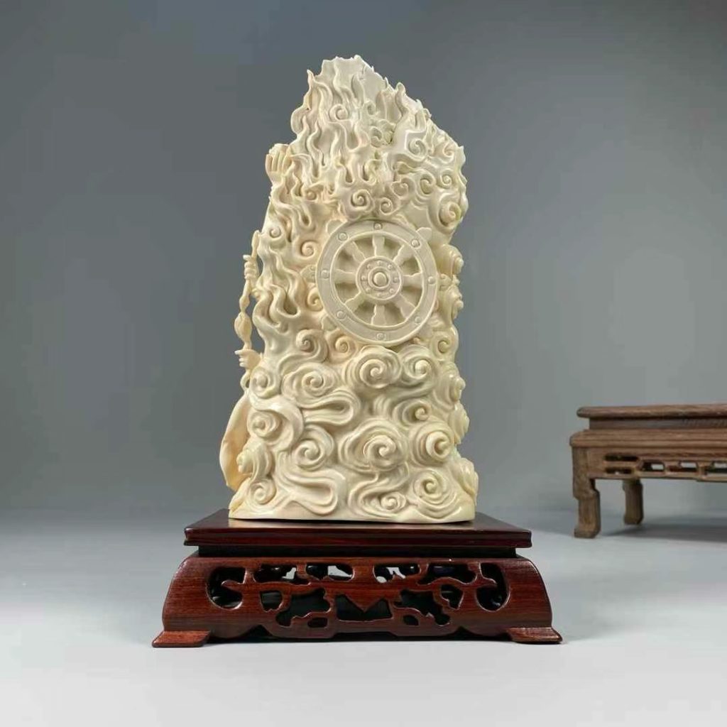 猛犸象牙八臂观音摆件|收藏级冰料牙雕,供奉与赏玩皆宜