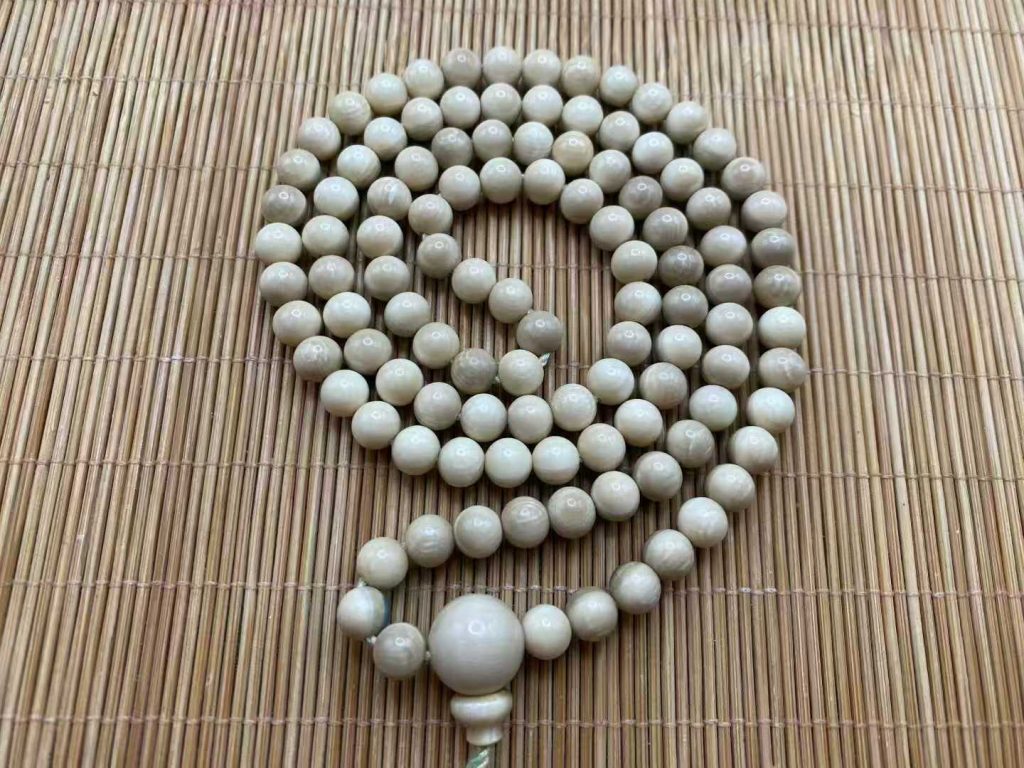 猛犸象牙蓝眼睛手串：天然蓝皮顶级珠子，收藏级文玩新宠