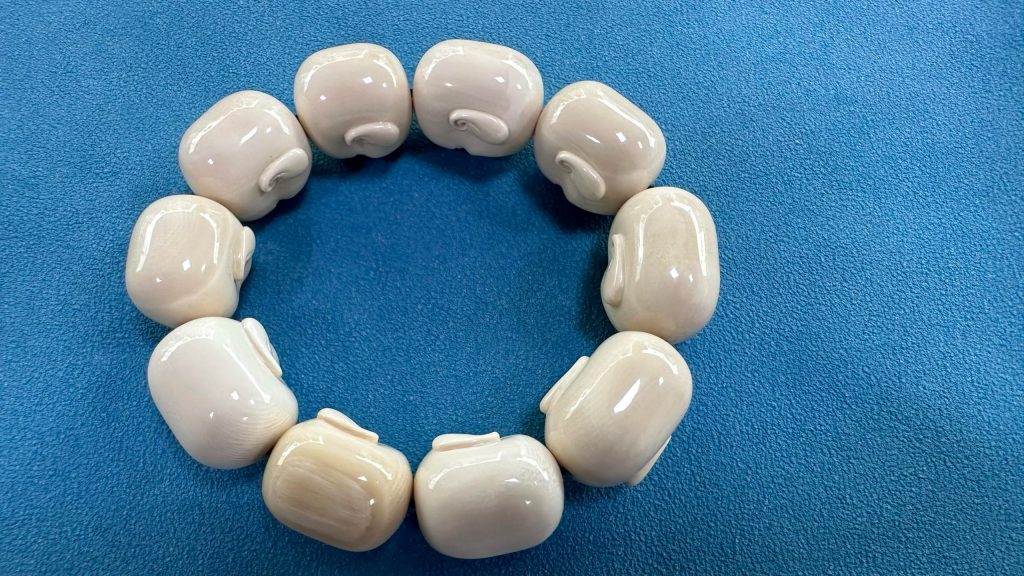 猛犸象牙“弥勒佛头”手串：温润之间，是一种看得见的喜气